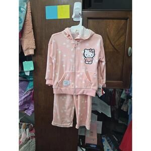 2t brand new hello kitty tracksuit item 634